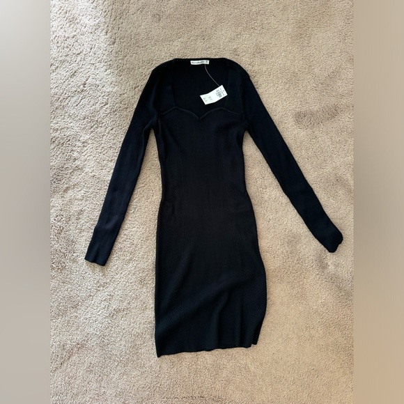 Abercrombie & Fitch Dresses & Skirts - Abercrombie & Fitch NWT black sweater dress